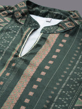 Women Geometric Printed Gotta Patti Velvet Kurta-AP-AHKUVLDP-1110